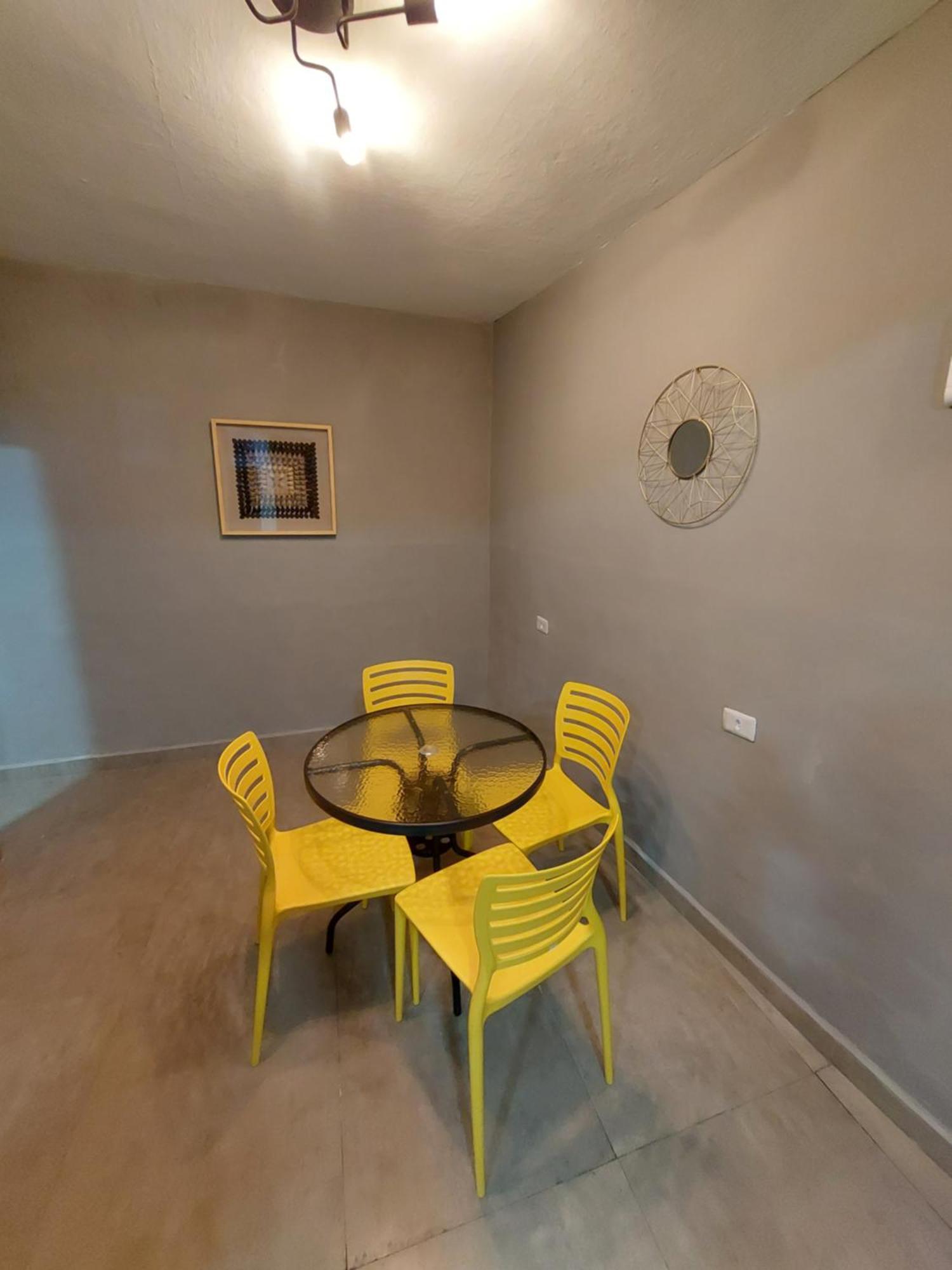Pousada Praia Cia, Piscina, Centro, Estacionamento, Wifi, Saida Ate As 16H Bertioga Bilik gambar