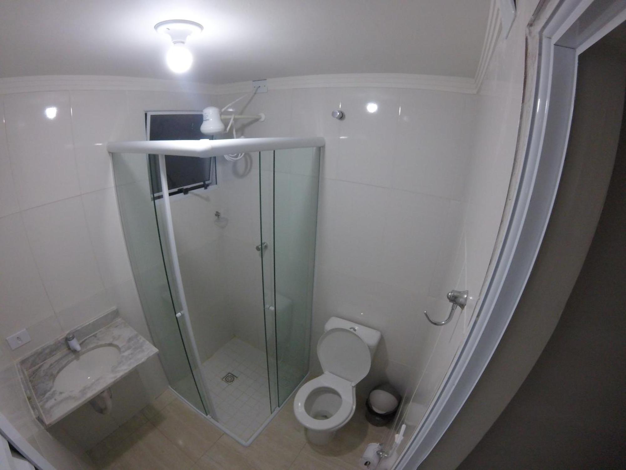 Pousada Praia Cia, Piscina, Centro, Estacionamento, Wifi, Saida Ate As 16H Bertioga Bilik gambar